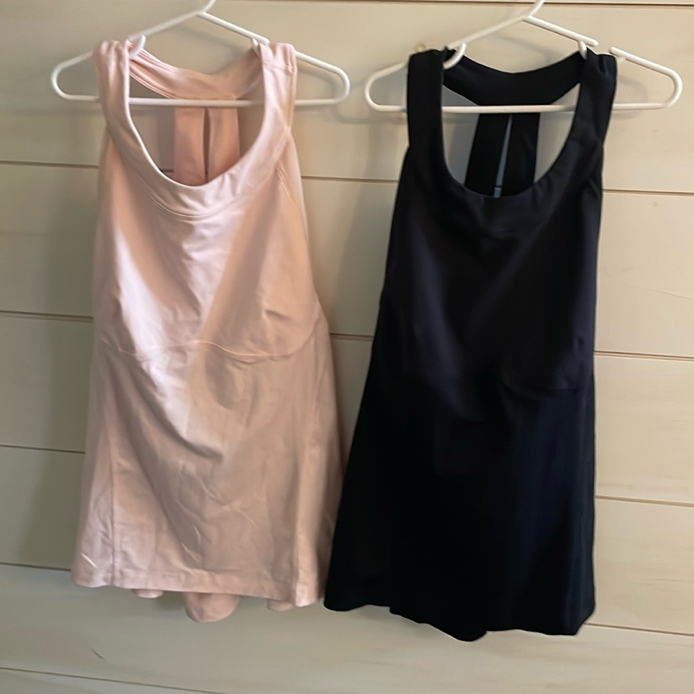2 Lululemon tanks barely worn